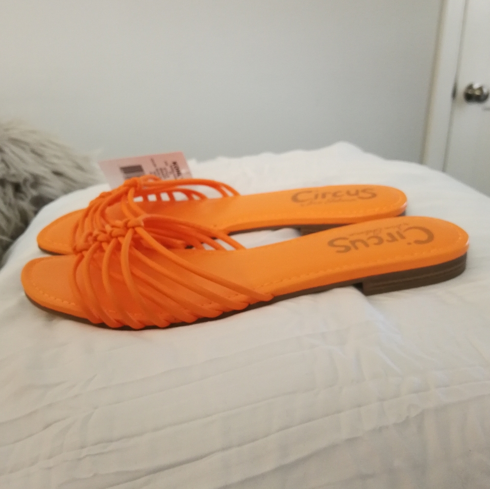 Circus by Sam Edelman sandals - Picture 5 of 5